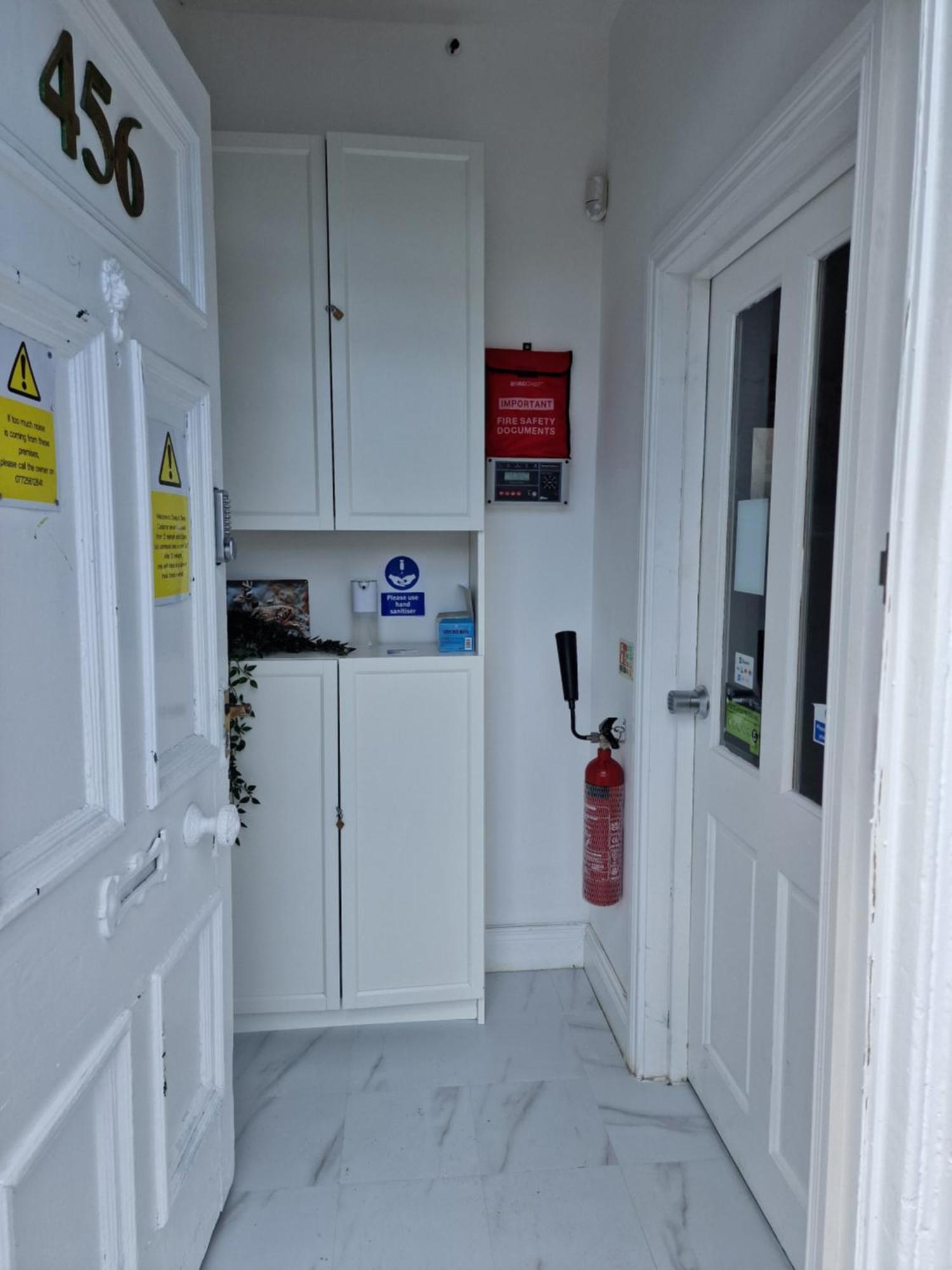 Aunty Katie'S House, Ni Tourist Board Certified & Located On The Main Oldpark Road To Belfast, With Free Continental Breakfast & Free Ultra Fast Sky Internet, Free Sky Sports & Free Sky Cinema, Self-Check In After 10Pm Gmt Exterior foto