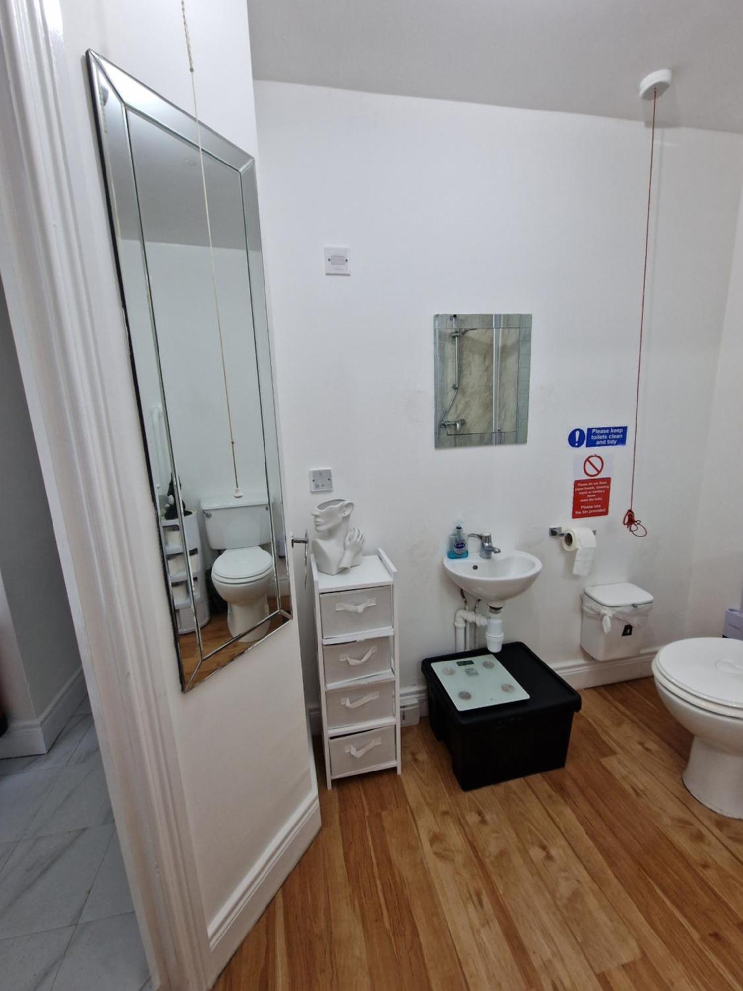 Aunty Katie'S House, Ni Tourist Board Certified & Located On The Main Oldpark Road To Belfast, With Free Continental Breakfast & Free Ultra Fast Sky Internet, Free Sky Sports & Free Sky Cinema, Self-Check In After 10Pm Gmt Exterior foto