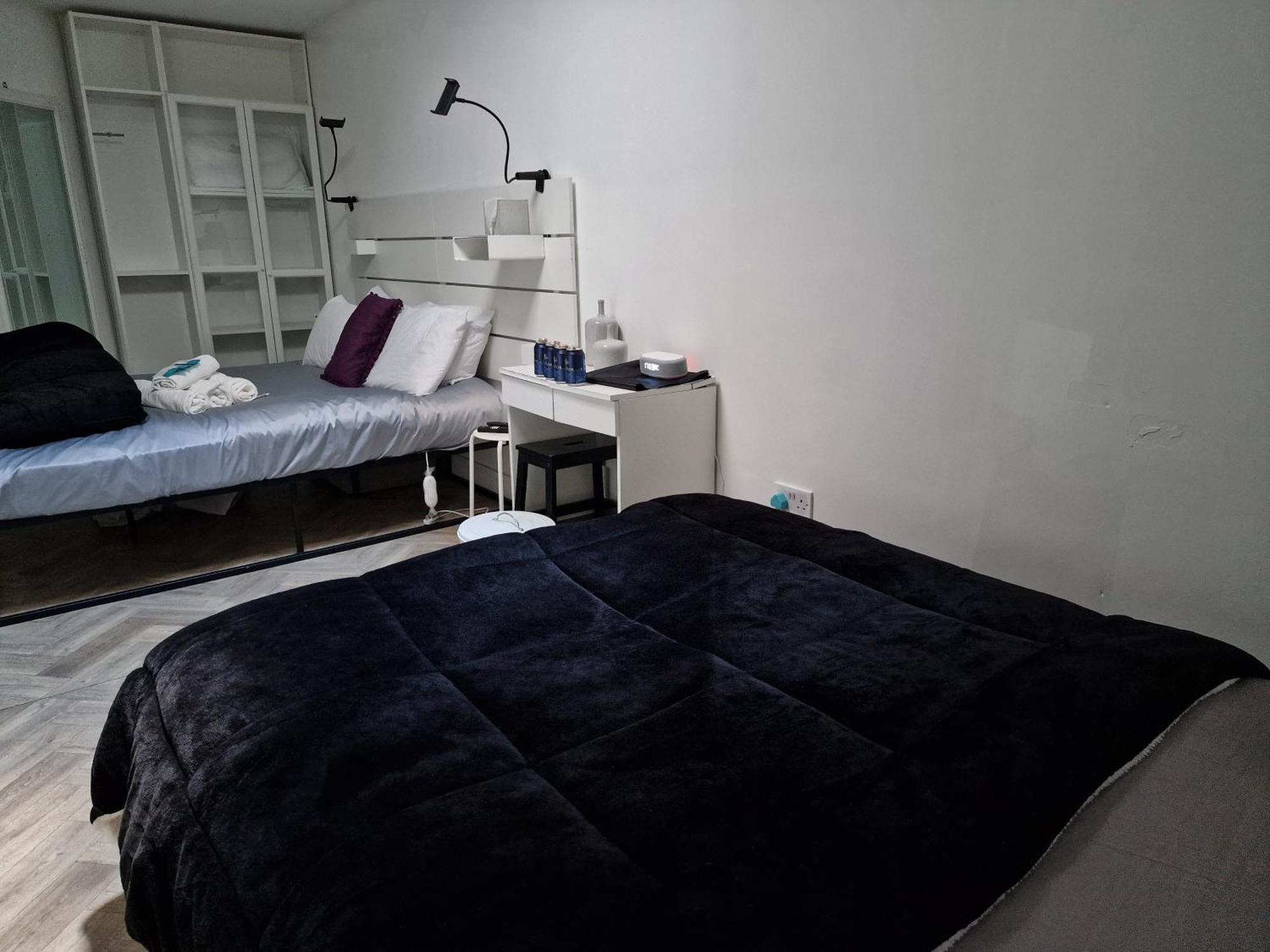 Aunty Katie'S House, Ni Tourist Board Certified & Located On The Main Oldpark Road To Belfast, With Free Continental Breakfast & Free Ultra Fast Sky Internet, Free Sky Sports & Free Sky Cinema, Self-Check In After 10Pm Gmt Exterior foto